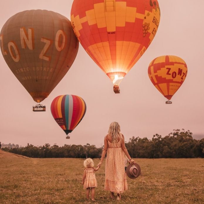 Yarra Valley Balloon Flight, Breakfast & Transfers - We Wander